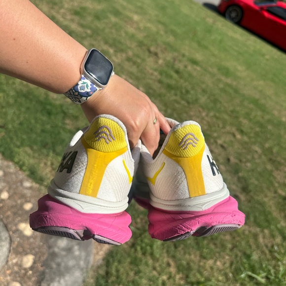 HOKA Clifton 9 size 11B women - Picture 7 of 14